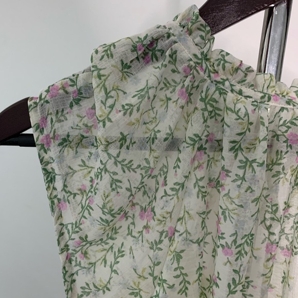Free People Ma Cherie Floral Plunge Wrap Top Tie Neck Size: M - Picture 4 of 9